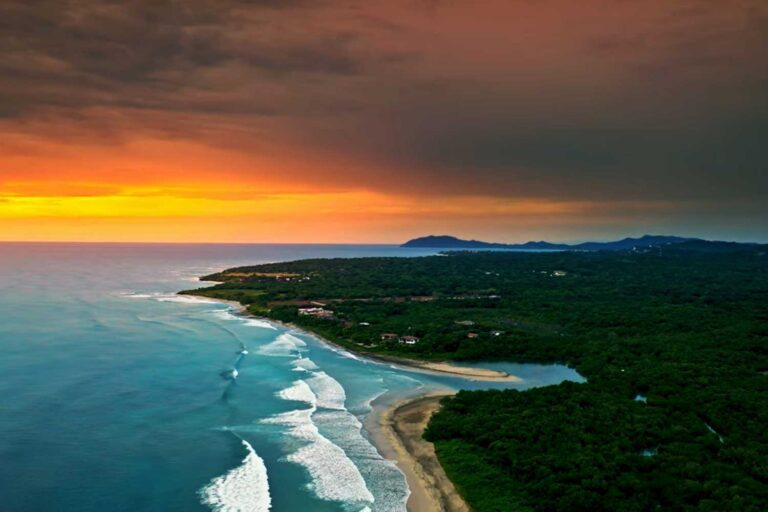 avellanas-beach-at-sunrise
